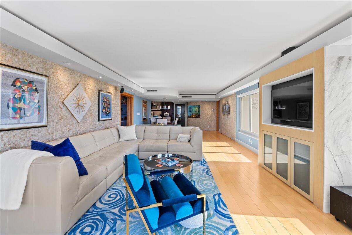 Park Tower - Residential