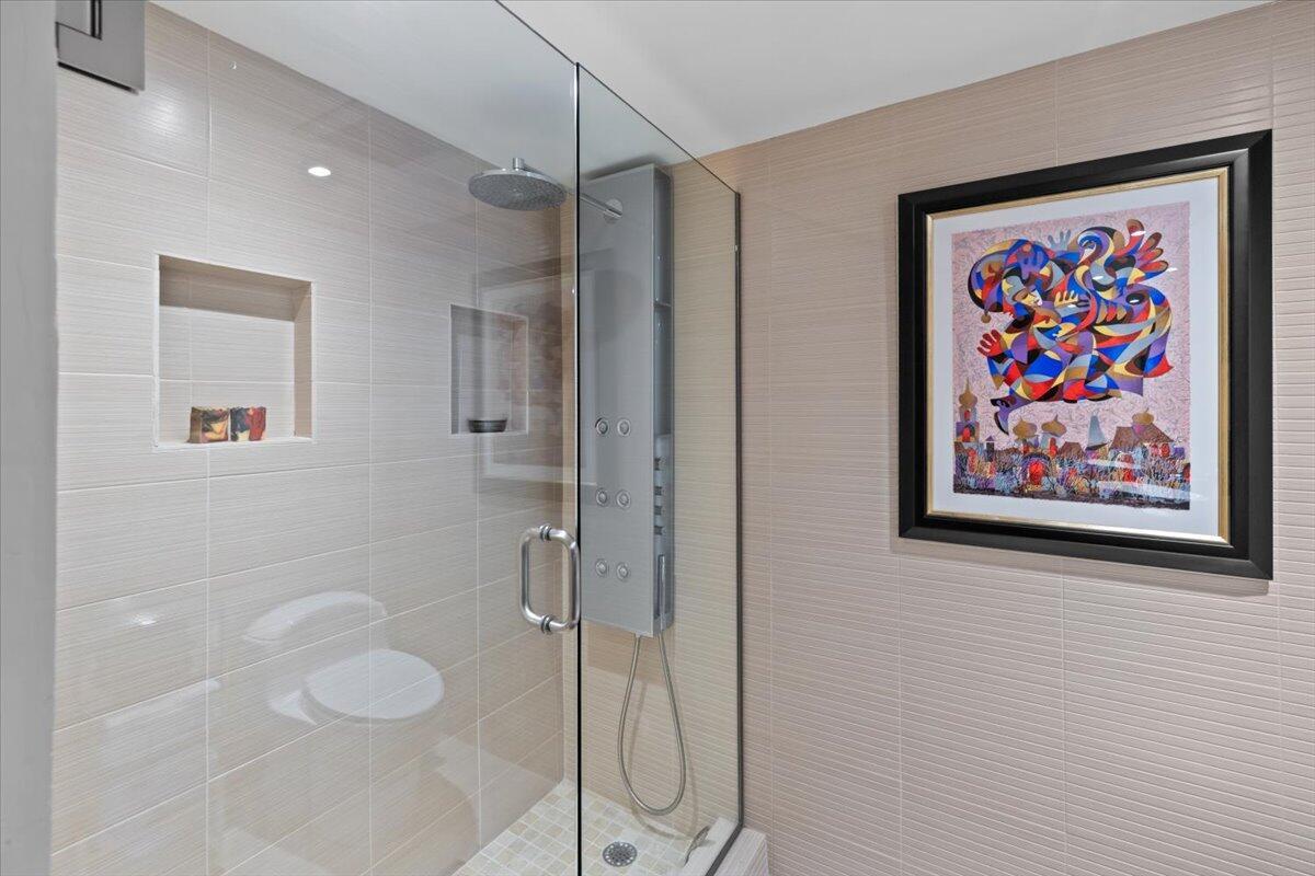 Park Tower - Residential