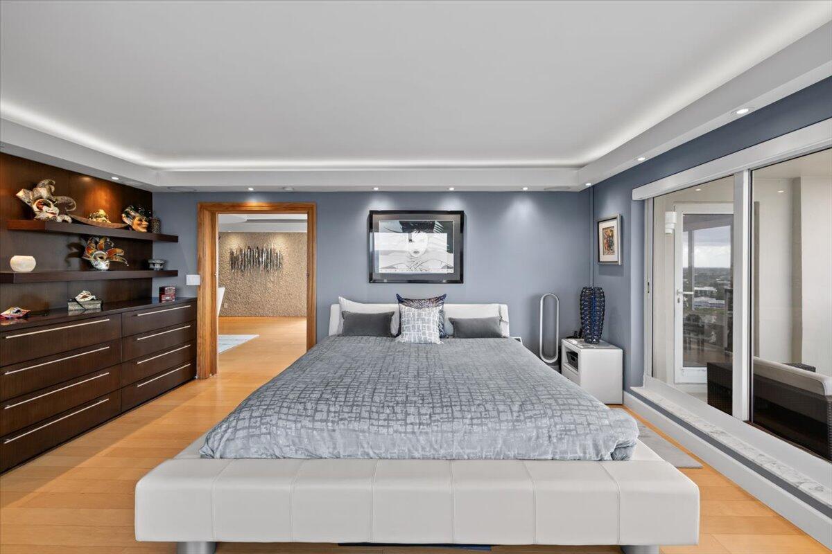 Park Tower - Residential