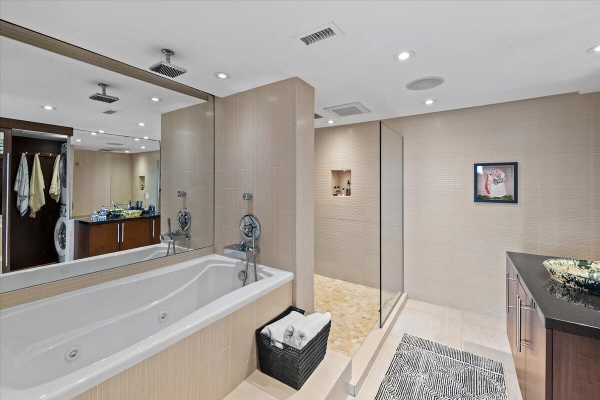 Park Tower - Residential