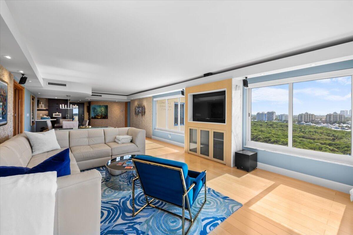 Park Tower - Residential