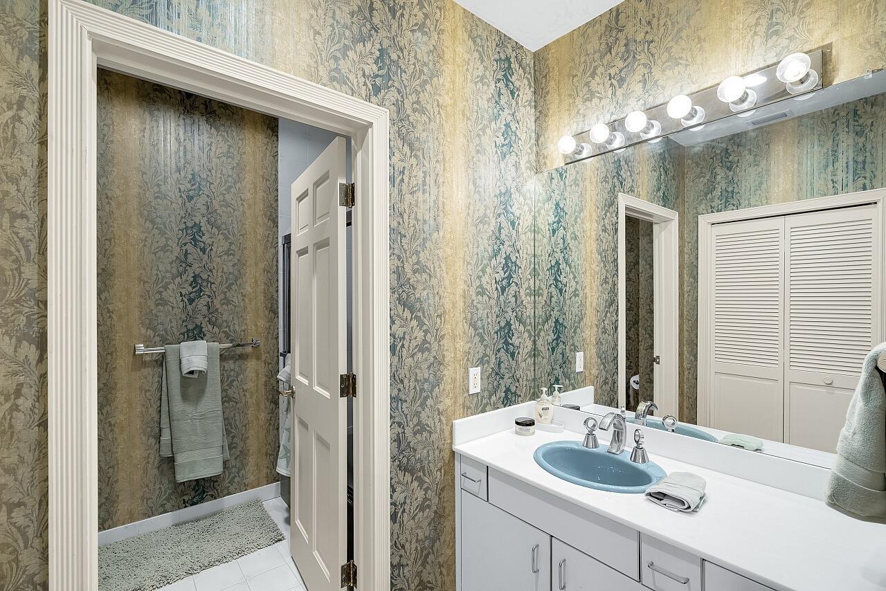 HYPOLUXO BEACH MAP - Residential Lease