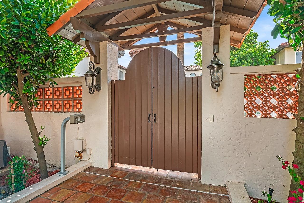 HYPOLUXO BEACH MAP - Residential Lease