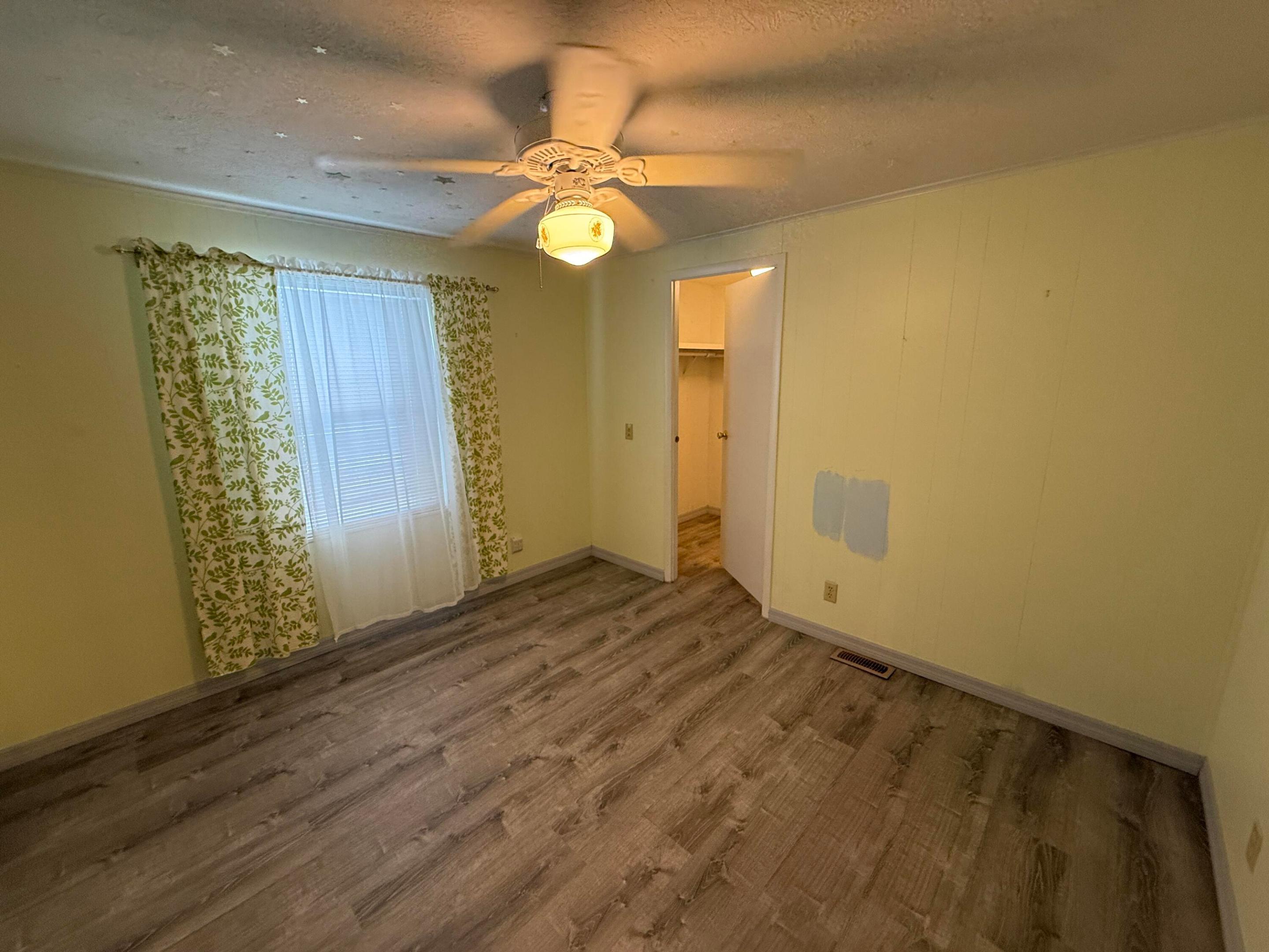 RIDGEWAY - Residential
