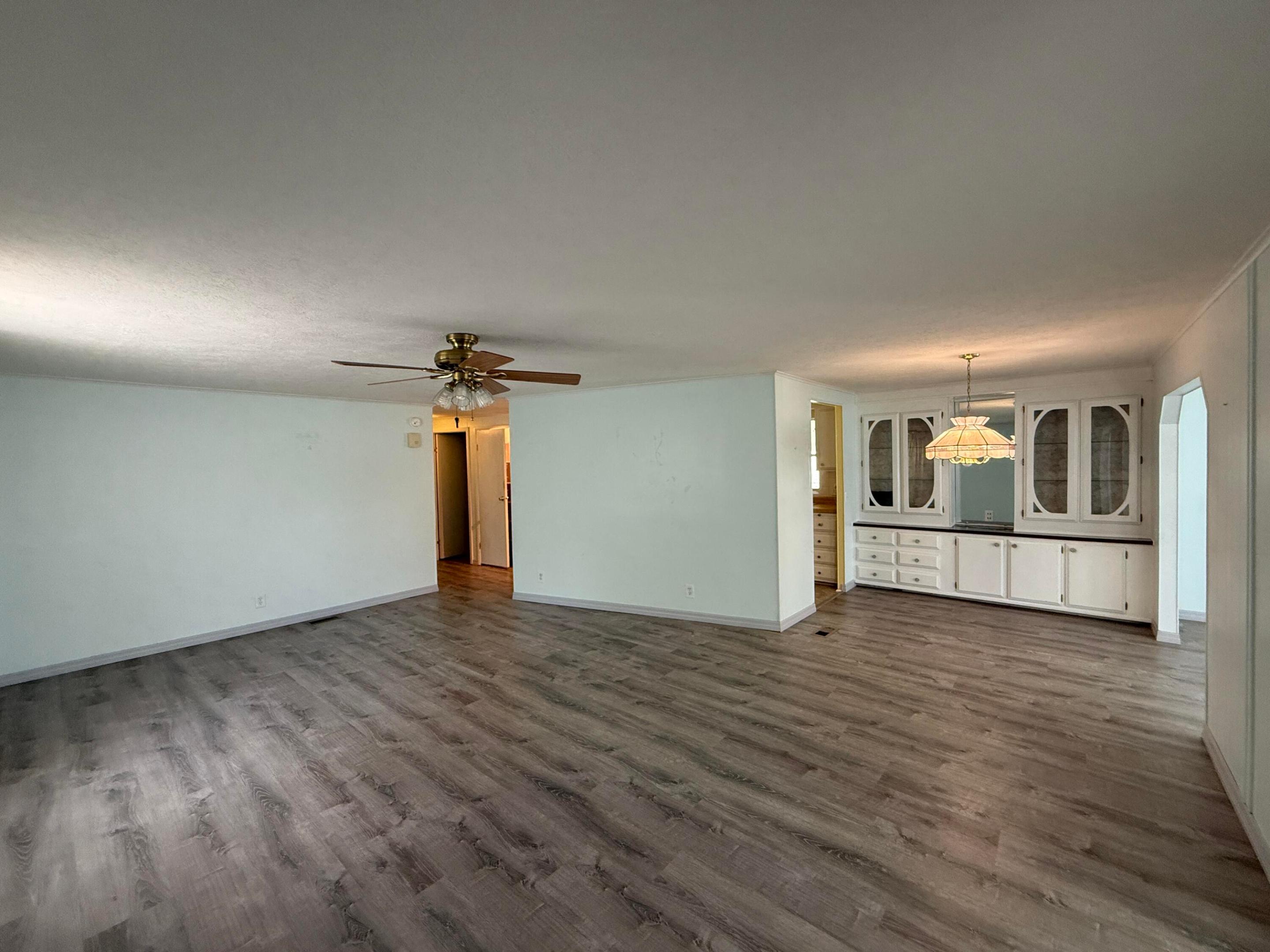 RIDGEWAY - Residential