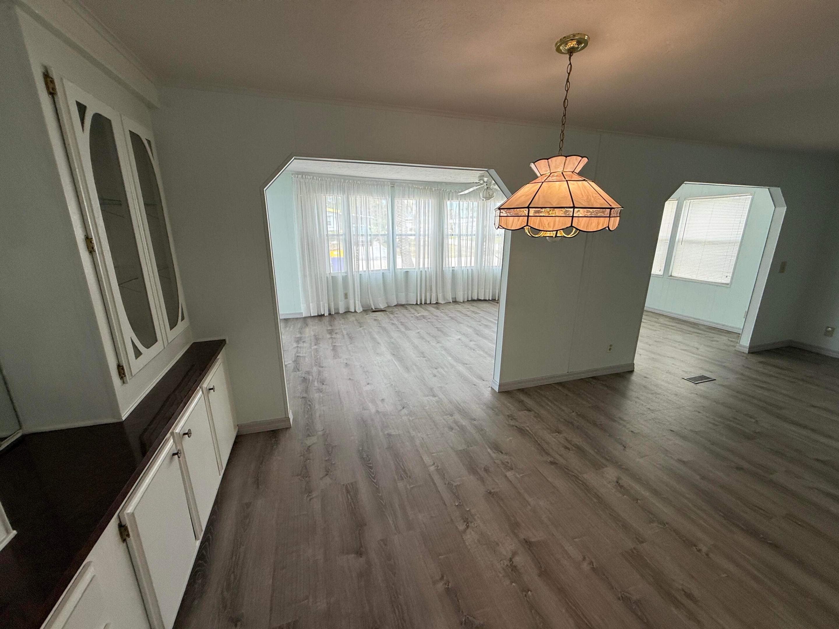 RIDGEWAY - Residential