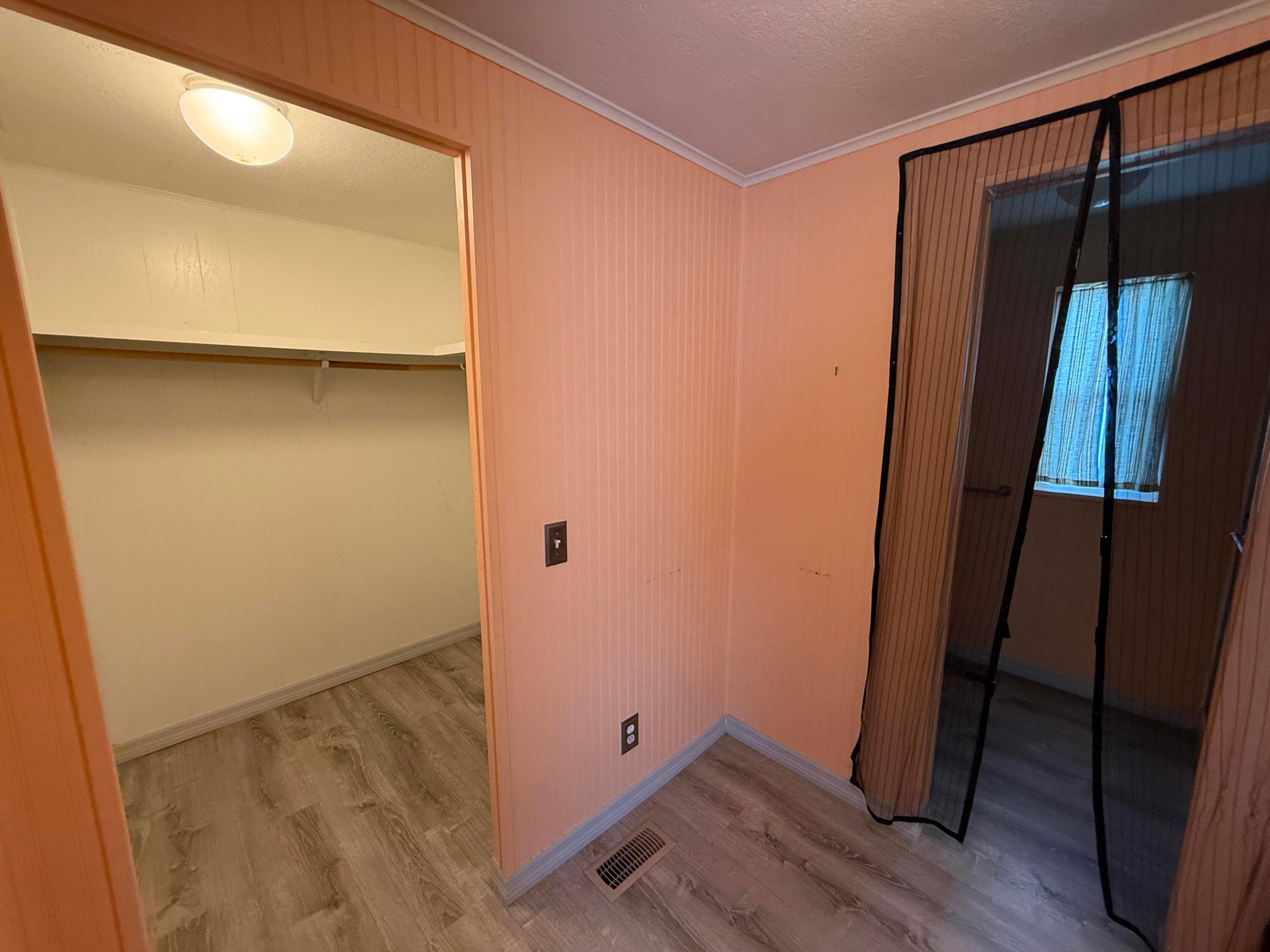RIDGEWAY - Residential