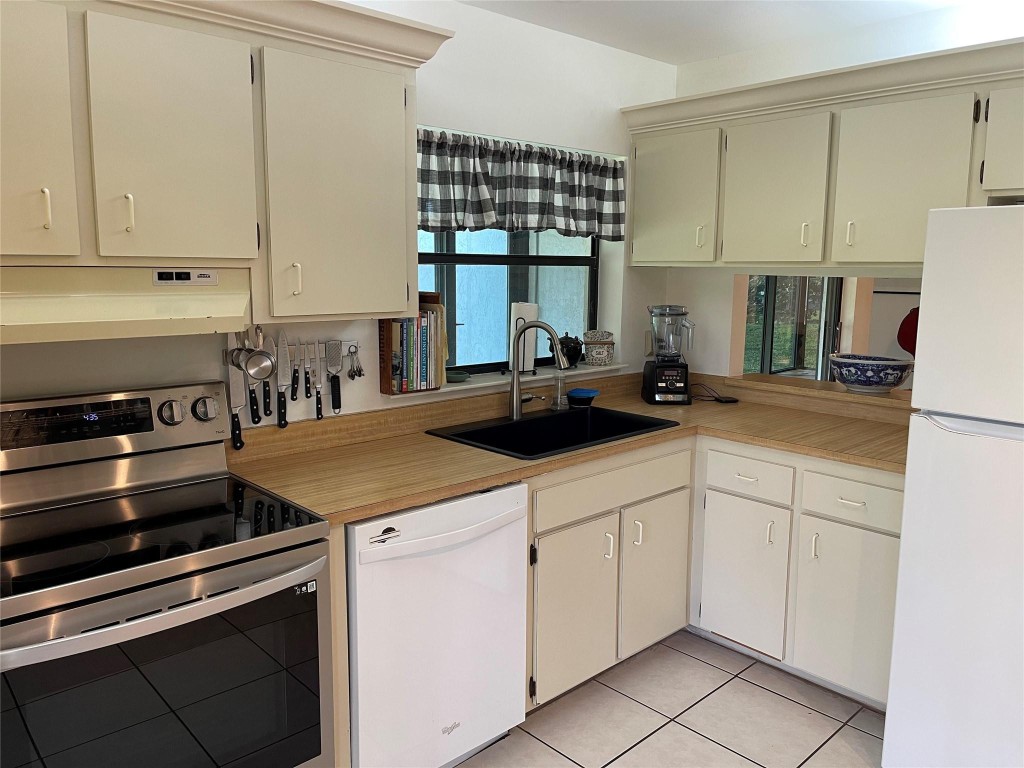 Villages of Woodlake 01 - Residential