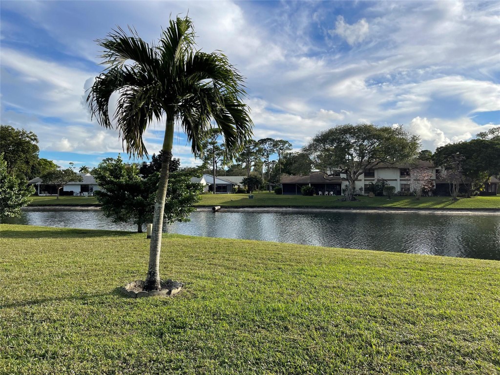 Villages of Woodlake 01 - Residential