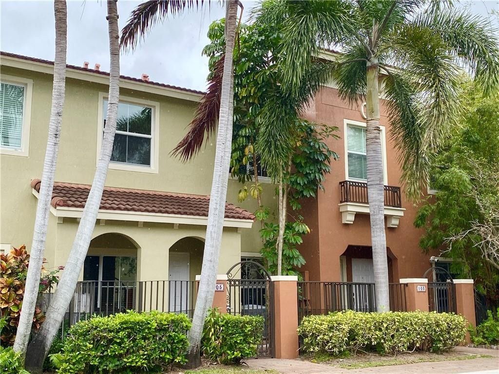 Photo of 105 Monterey Bay Drive, Boynton Beach, FL 33426 (MLS # F10463912)