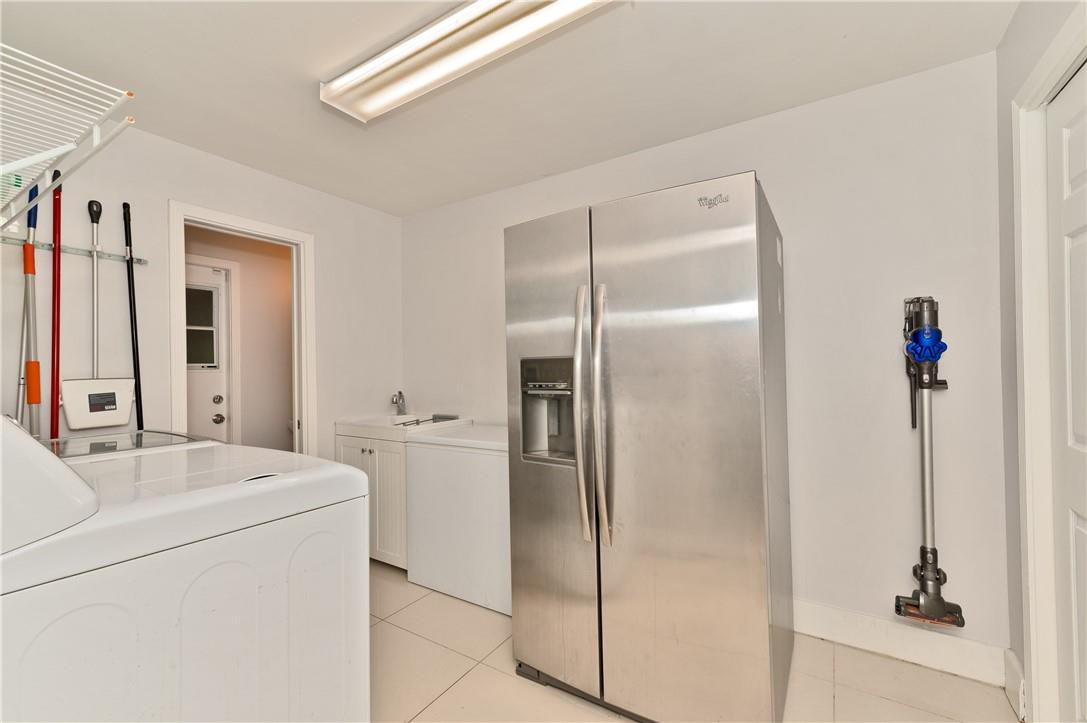 Jacaranda Area 9 93-46 B - Residential