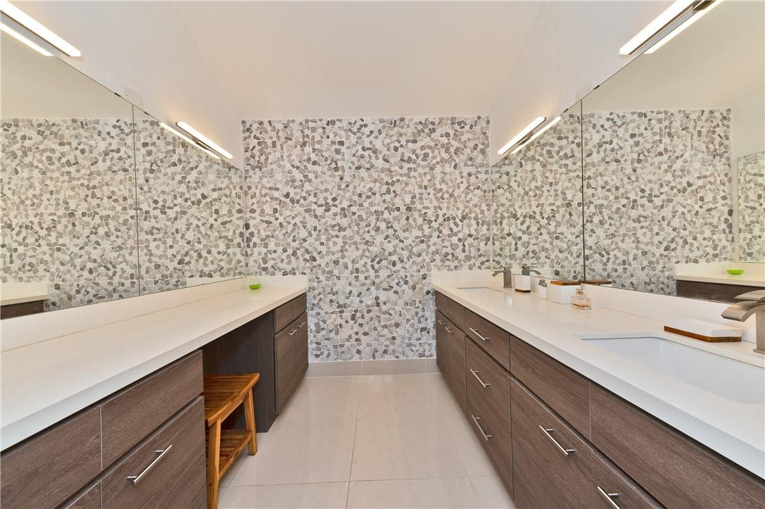 Jacaranda Area 9 93-46 B - Residential