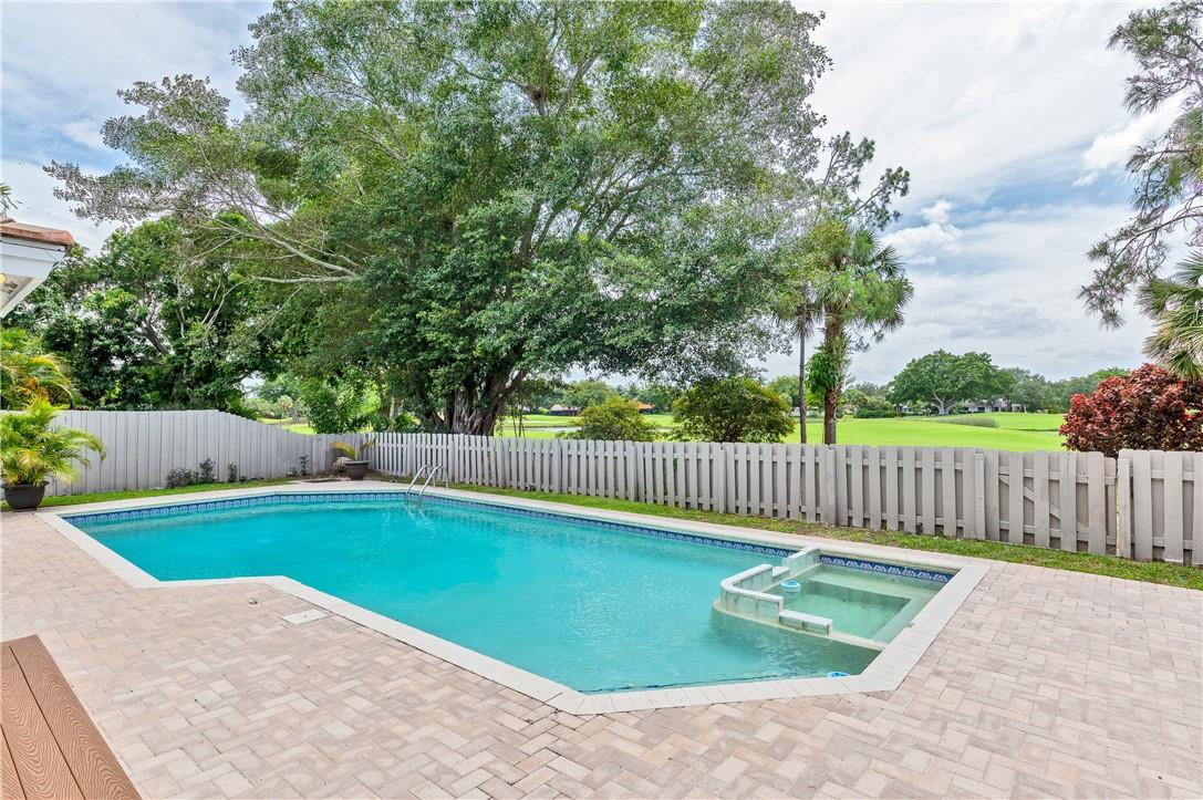 Jacaranda Area 9 93-46 B - Residential