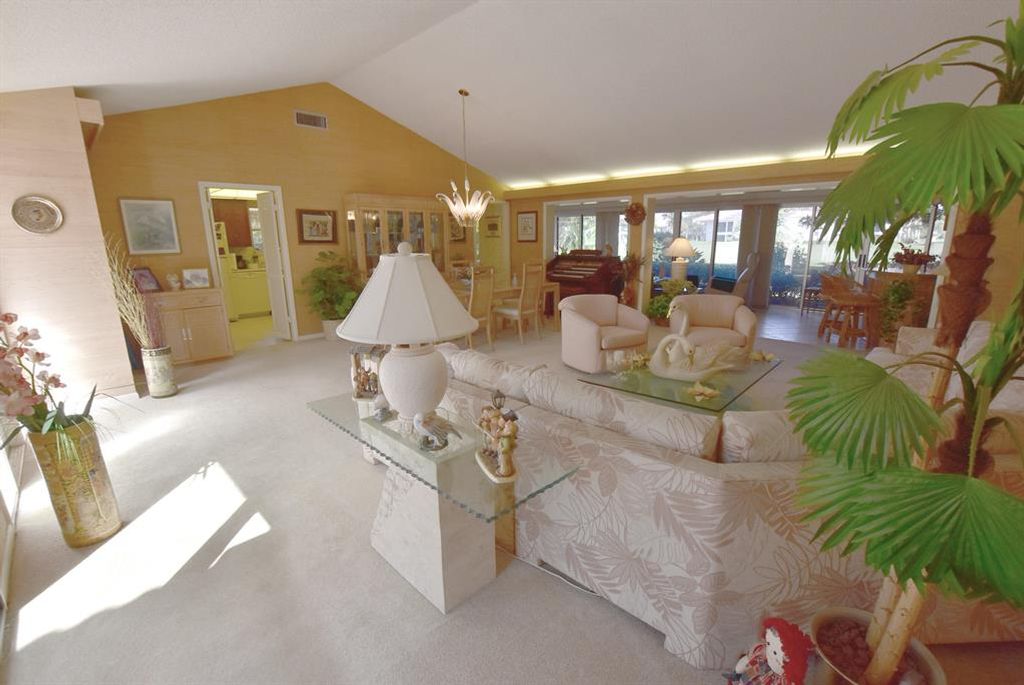 Photo of 4020 Shelldrake Lane, Boynton Beach, FL 33436 (MLS # R10591889)