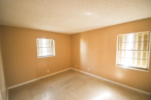 LANTANA PLAZA - Residential Income