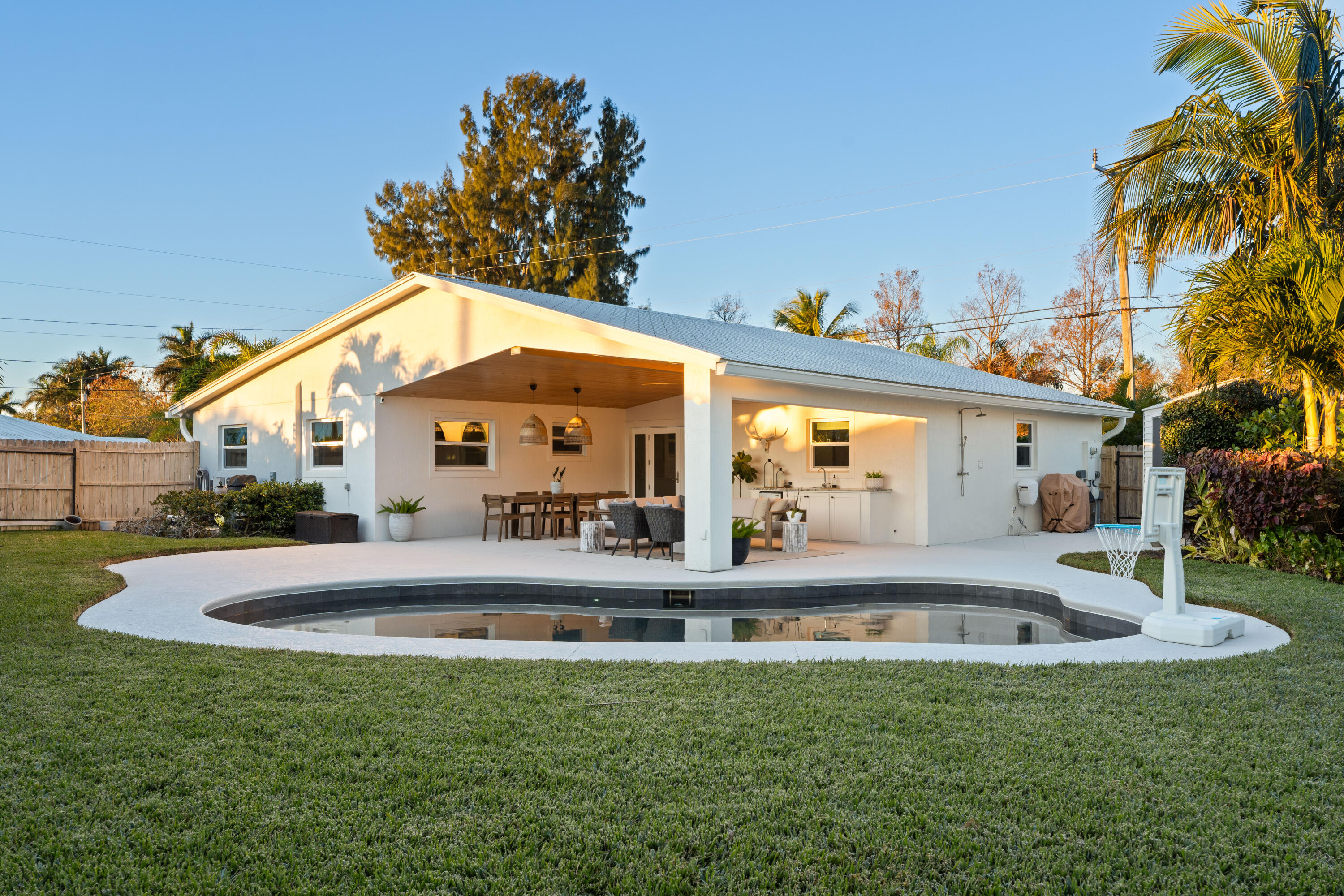 247 SW Riverway Boulevard