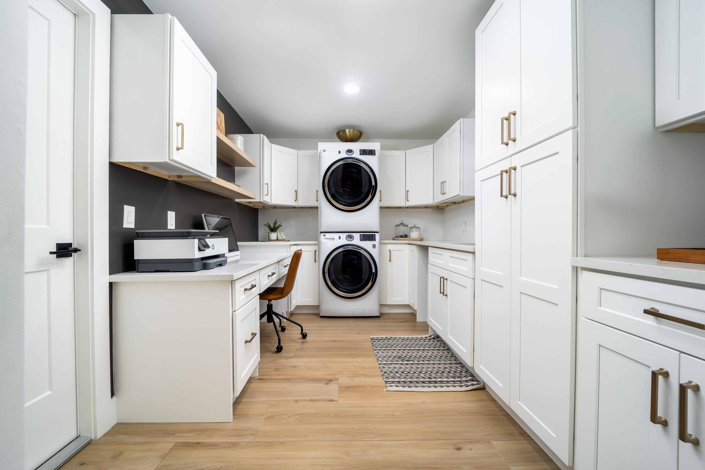 SEAGATE HARBOR - Residential