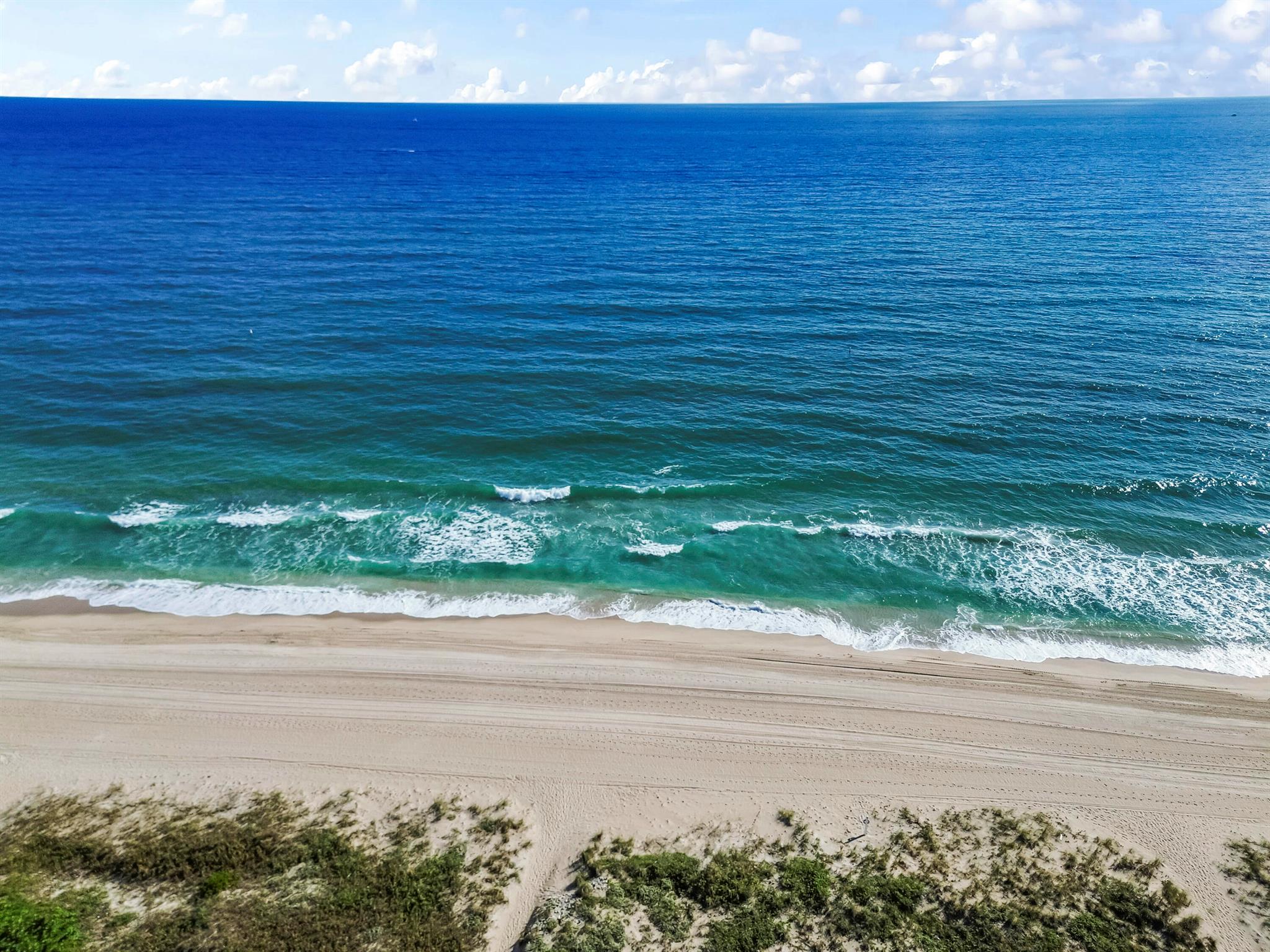 JADE BEACH WEST - Residential