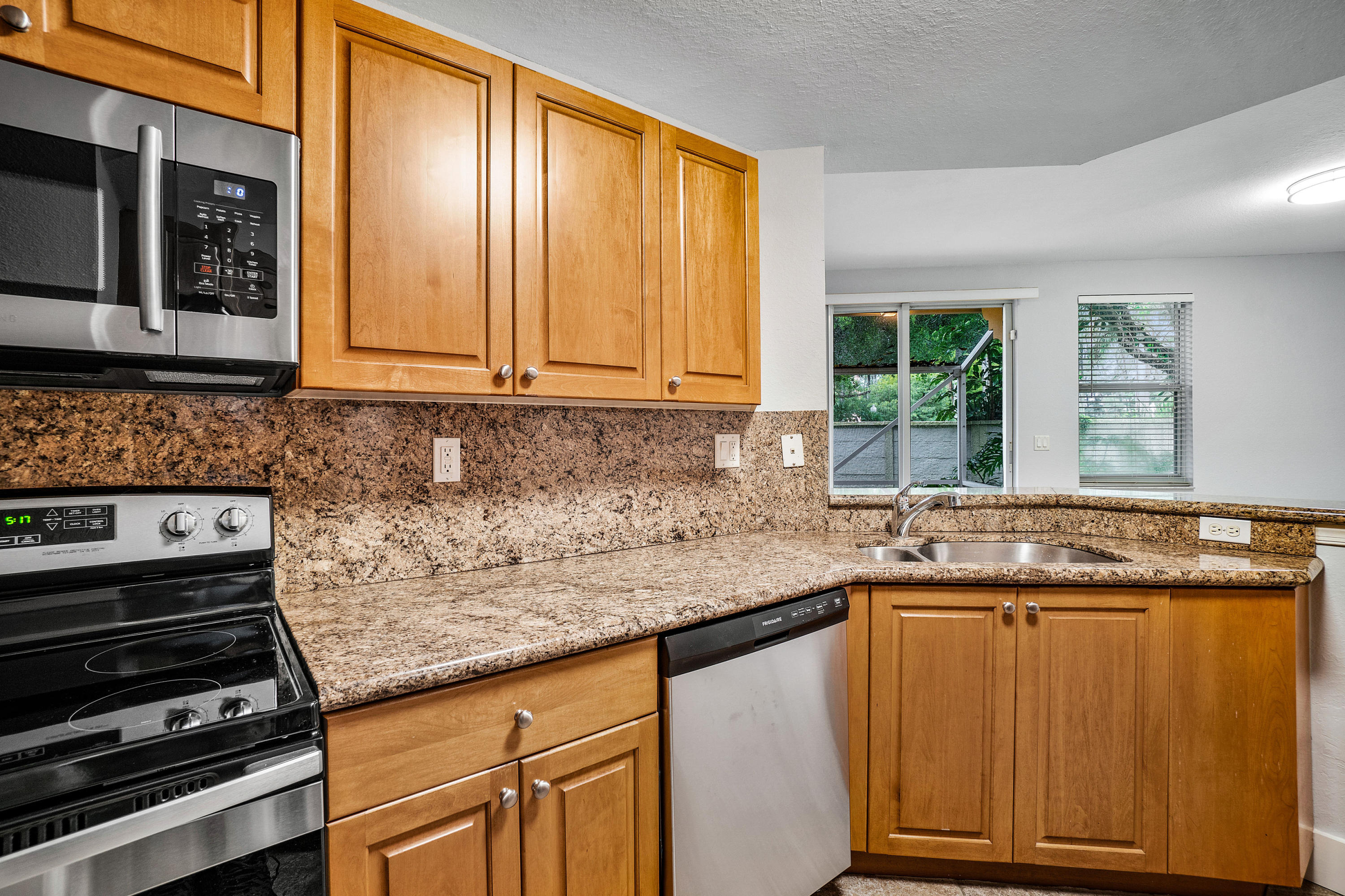 DEER CREEK - Residential