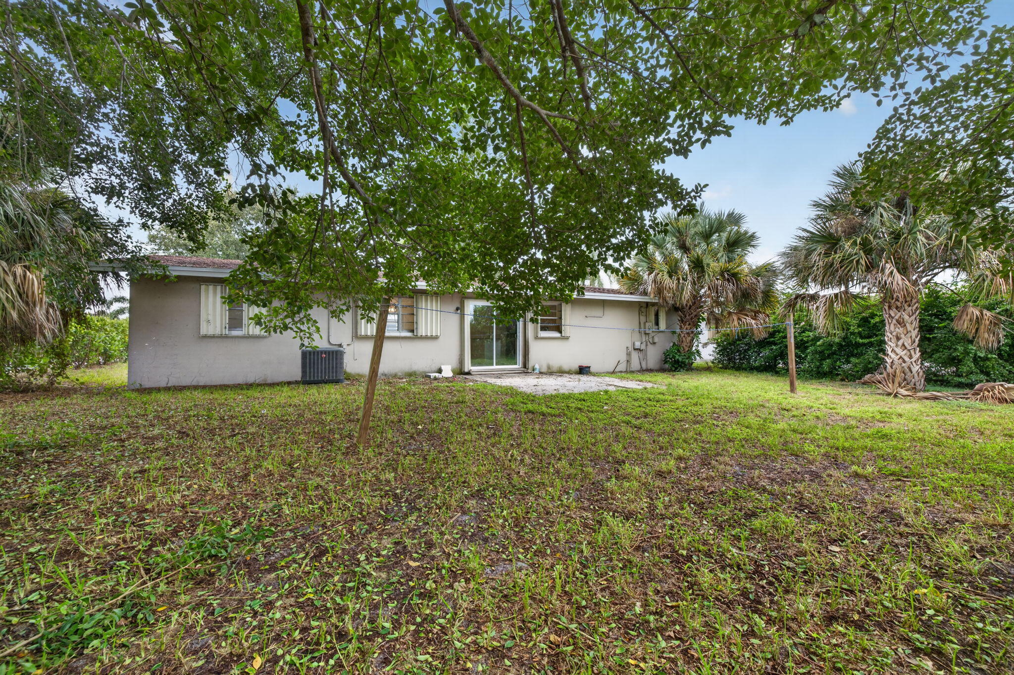 913 SE 10th Street
