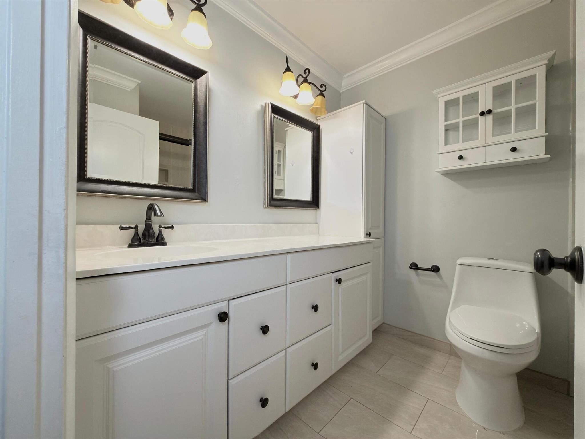 FOREST HILL VILLAS GARDEN - Residential Lease