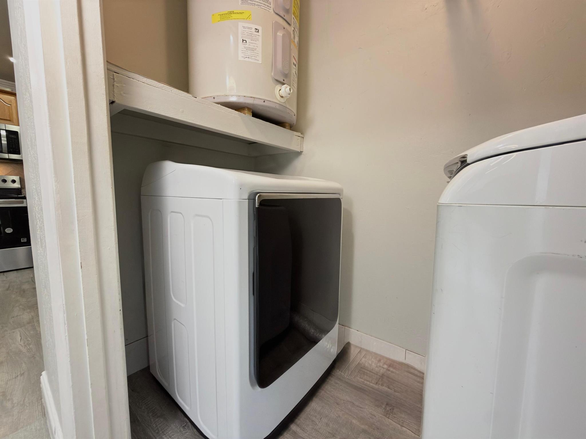 FOREST HILL VILLAS GARDEN - Residential Lease