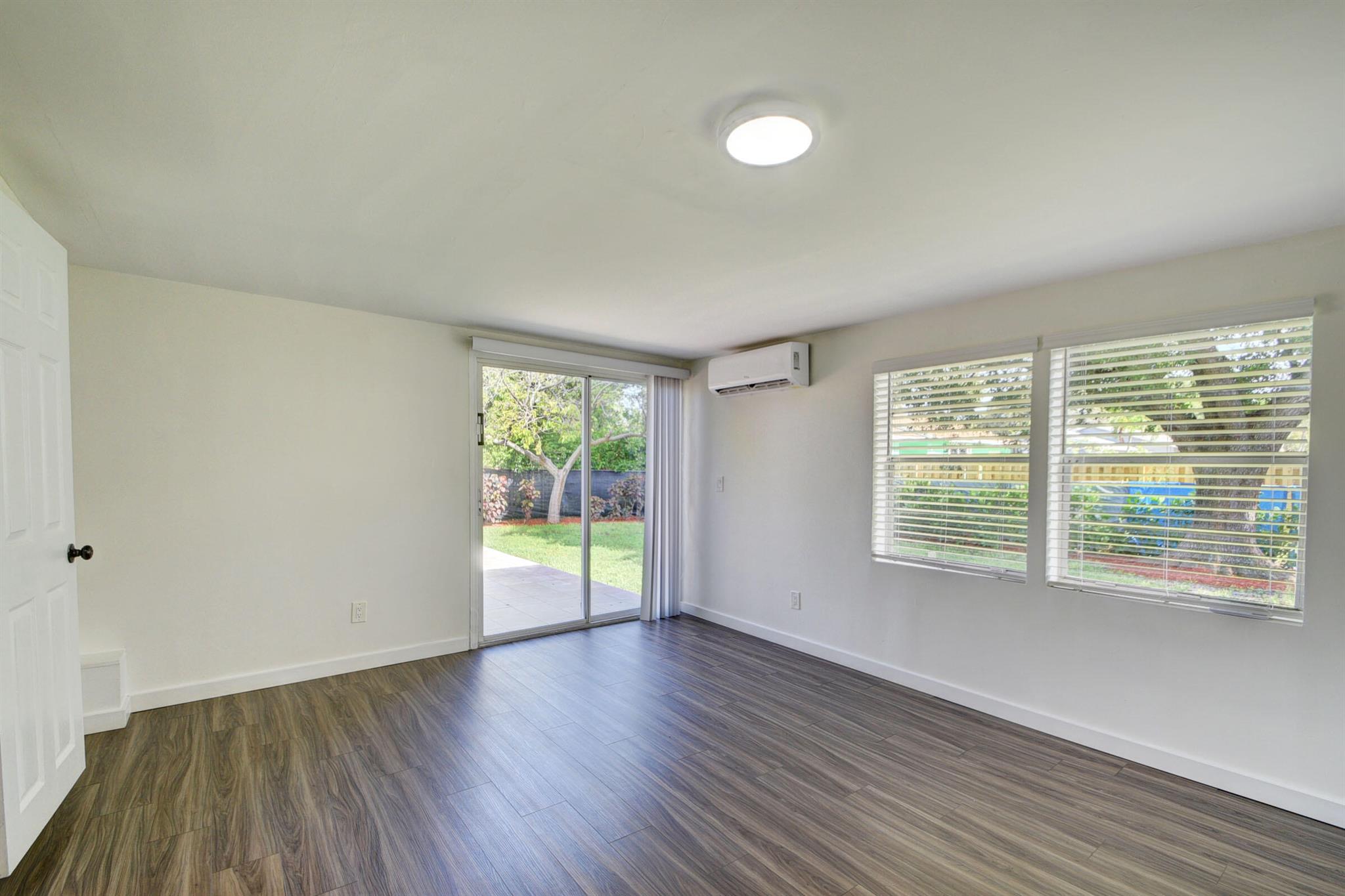 LAKE CLARKE SOUTH - Residential Lease