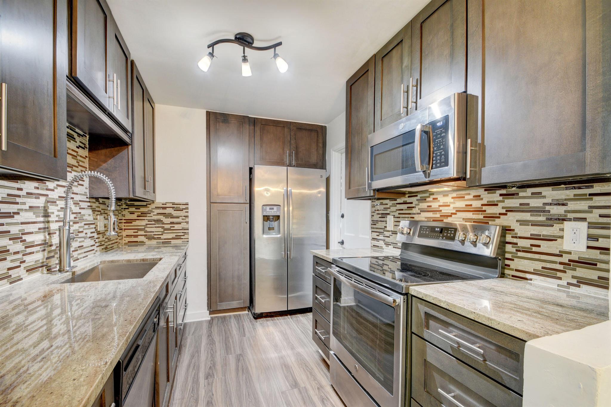 LAKE CLARKE SOUTH - Residential Lease