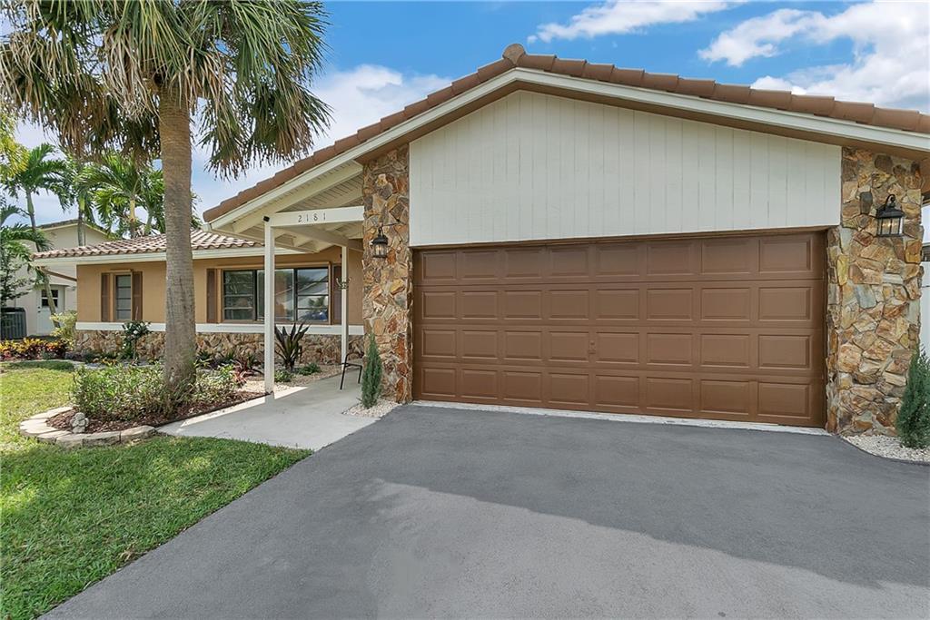 Springs Gateway 127-17 B - Residential