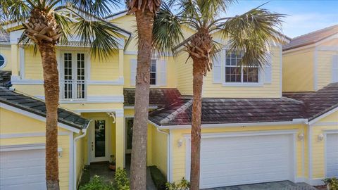 A home in Hutchinson Island