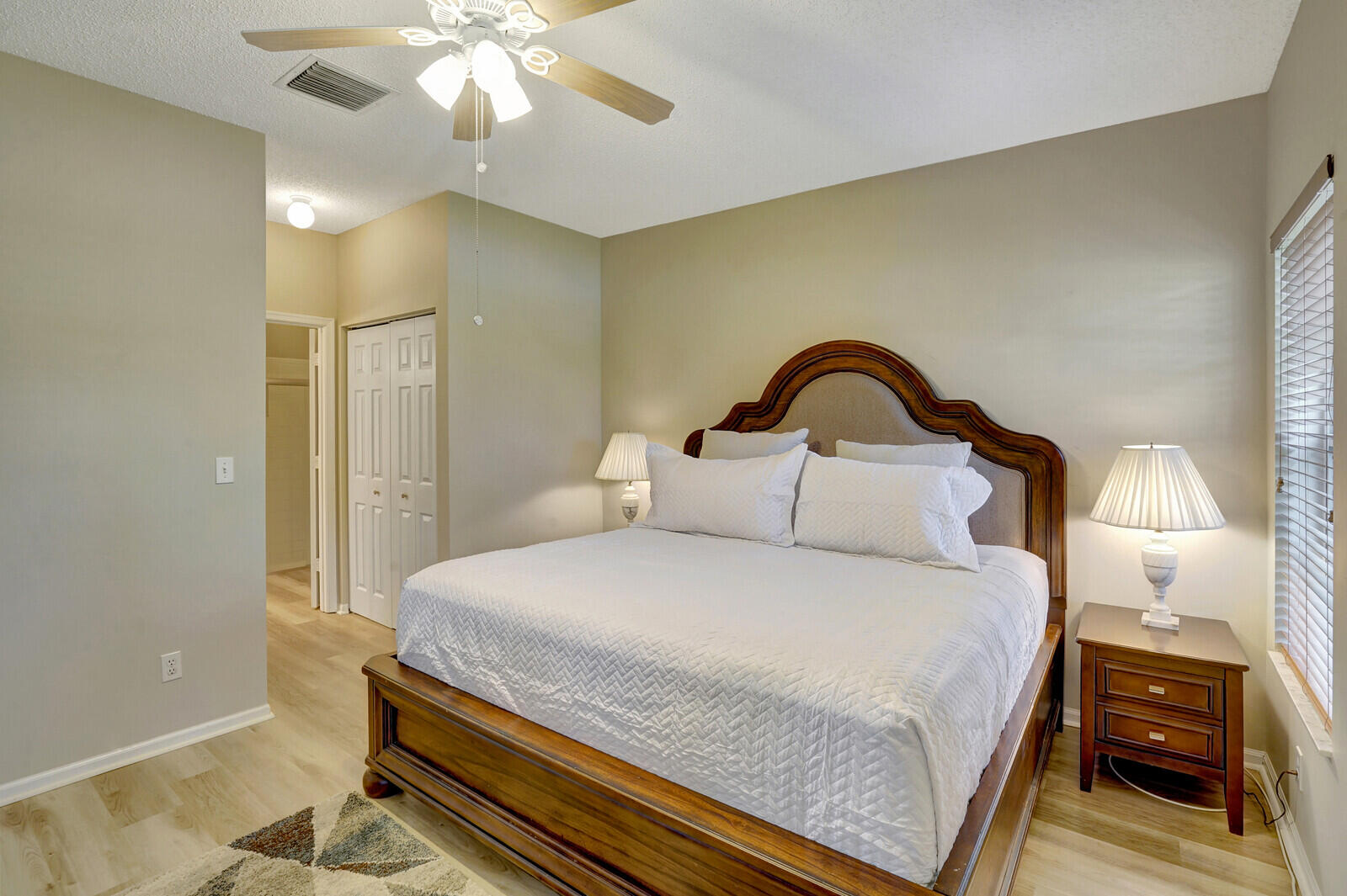 WELLINGTONS EDGE PAR 78 PH 1 - Residential Lease