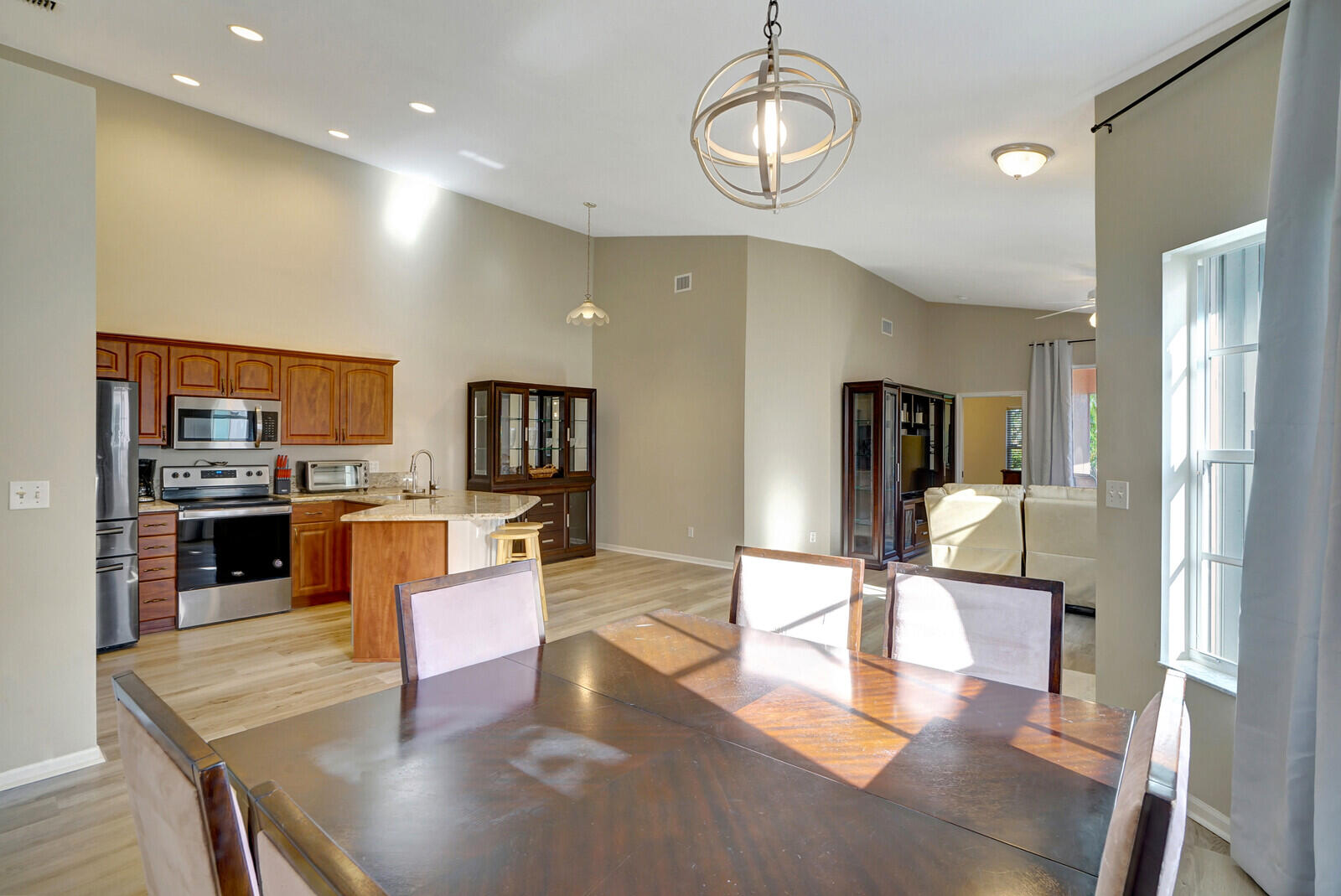 WELLINGTONS EDGE PAR 78 PH 1 - Residential Lease