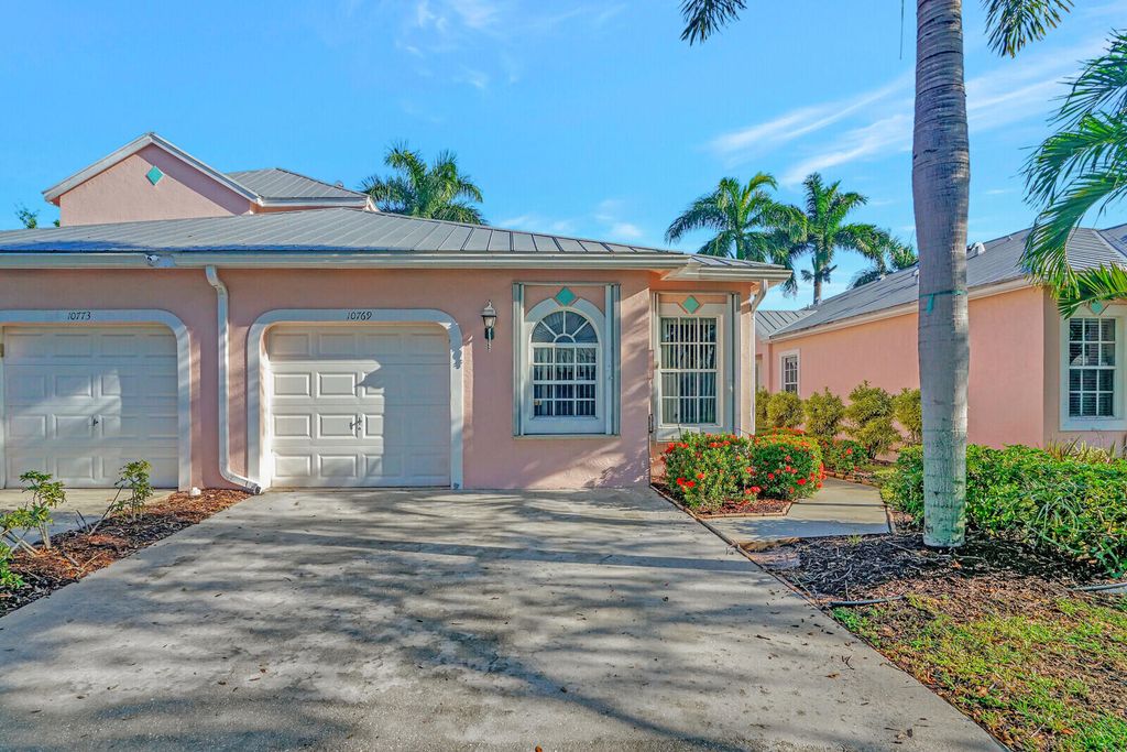 Photo of 10769 Pelican Drive, Wellington, FL 33414 (MLS # R11165600)