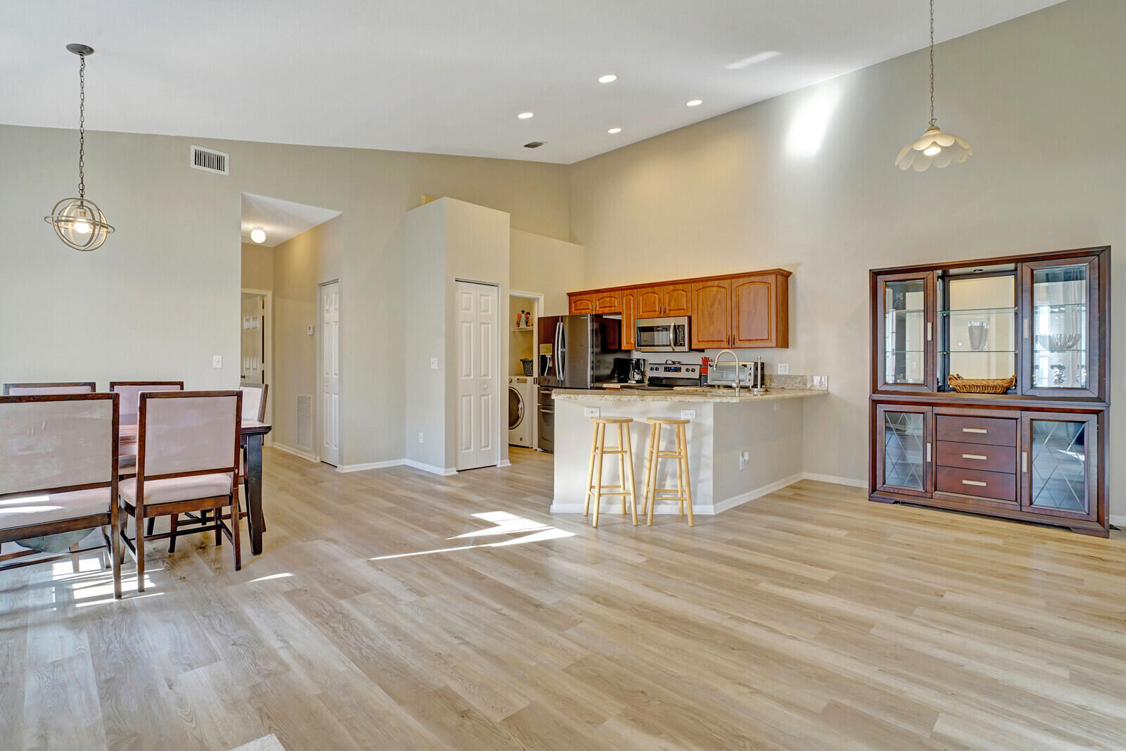 WELLINGTONS EDGE PAR 78 PH 1 - Residential Lease