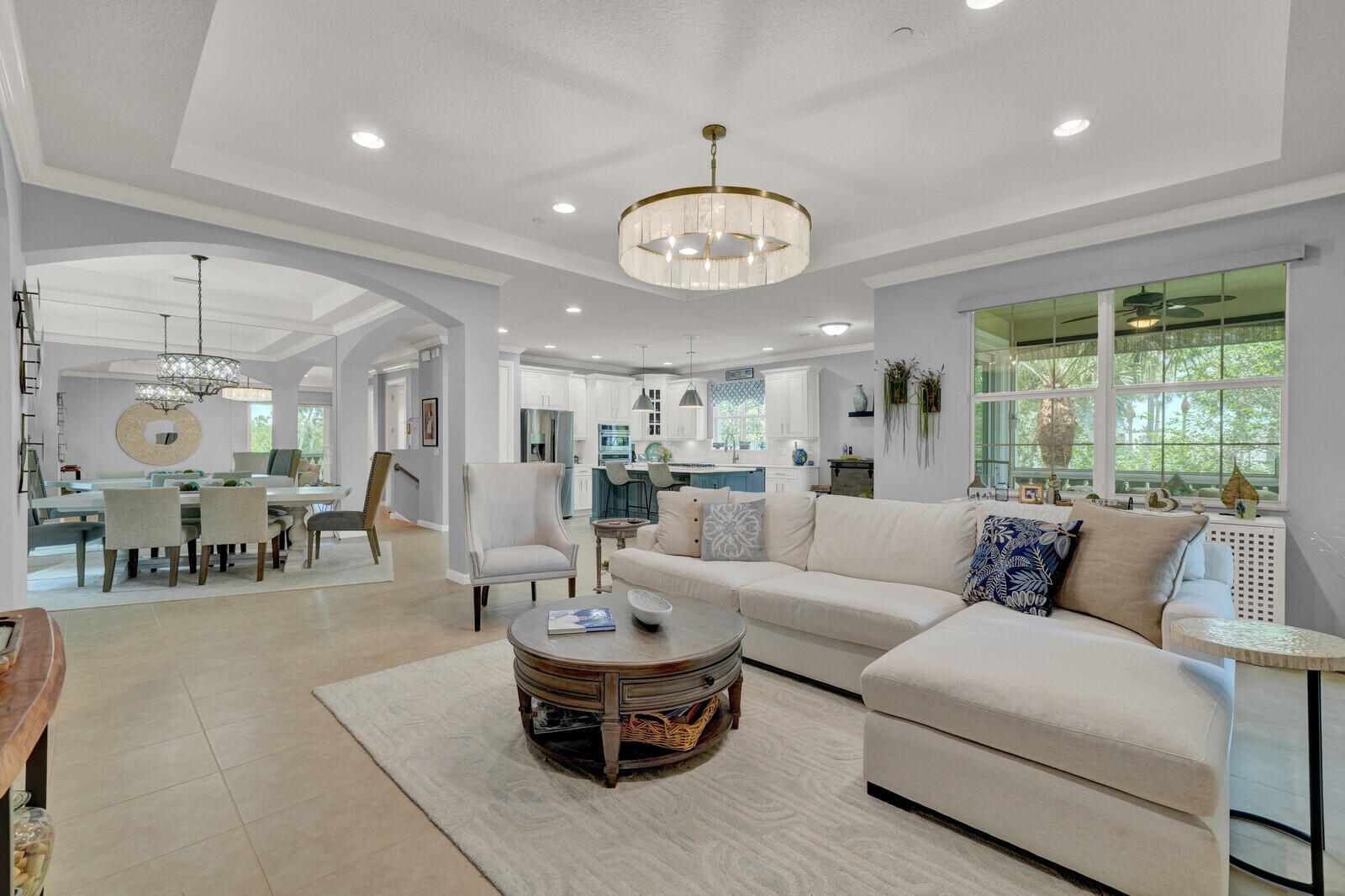99 Tresana Boulevard 1