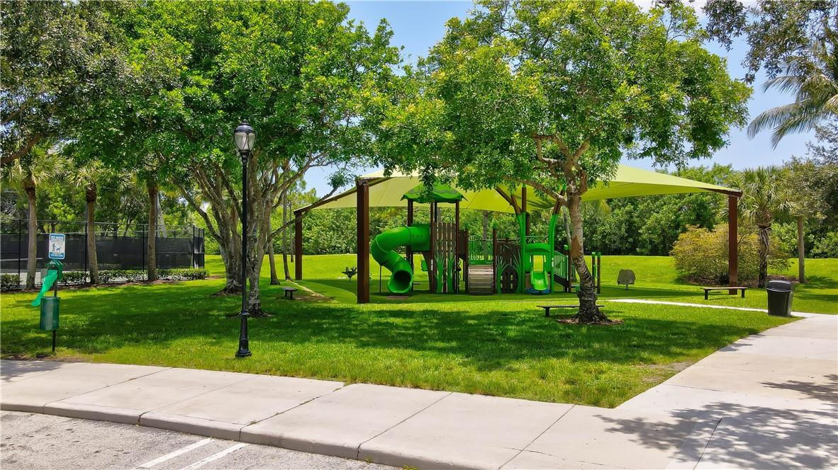 CYPRESS POINTE - Residential