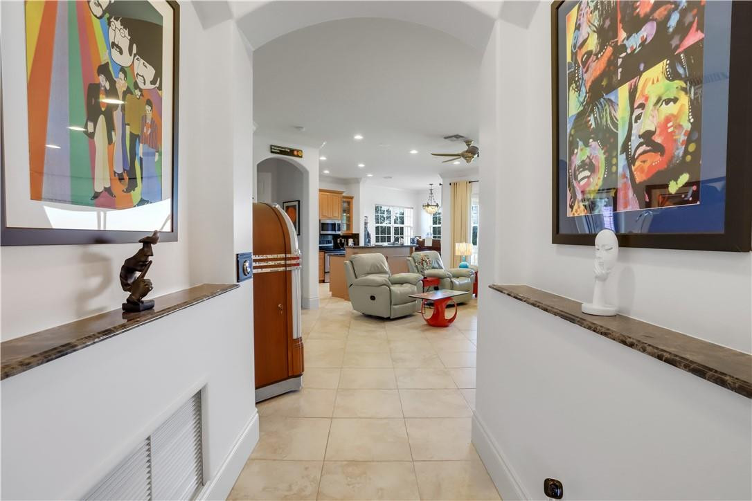 CYPRESS POINTE - Residential