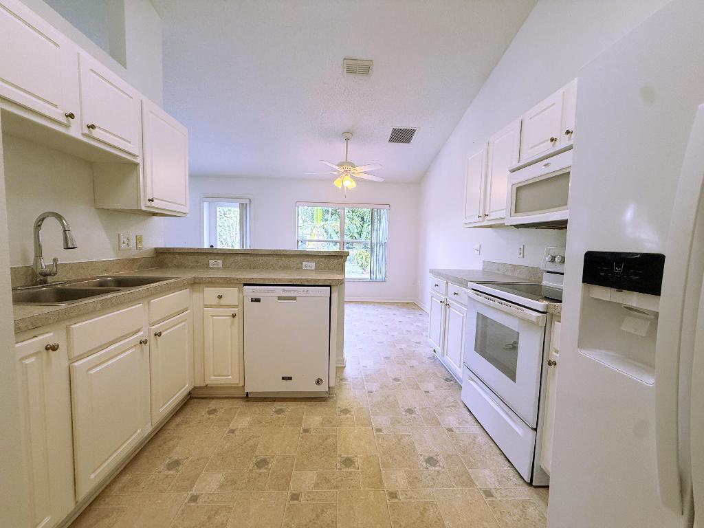 PORT ST LUCIE SECTION 7 - Residential