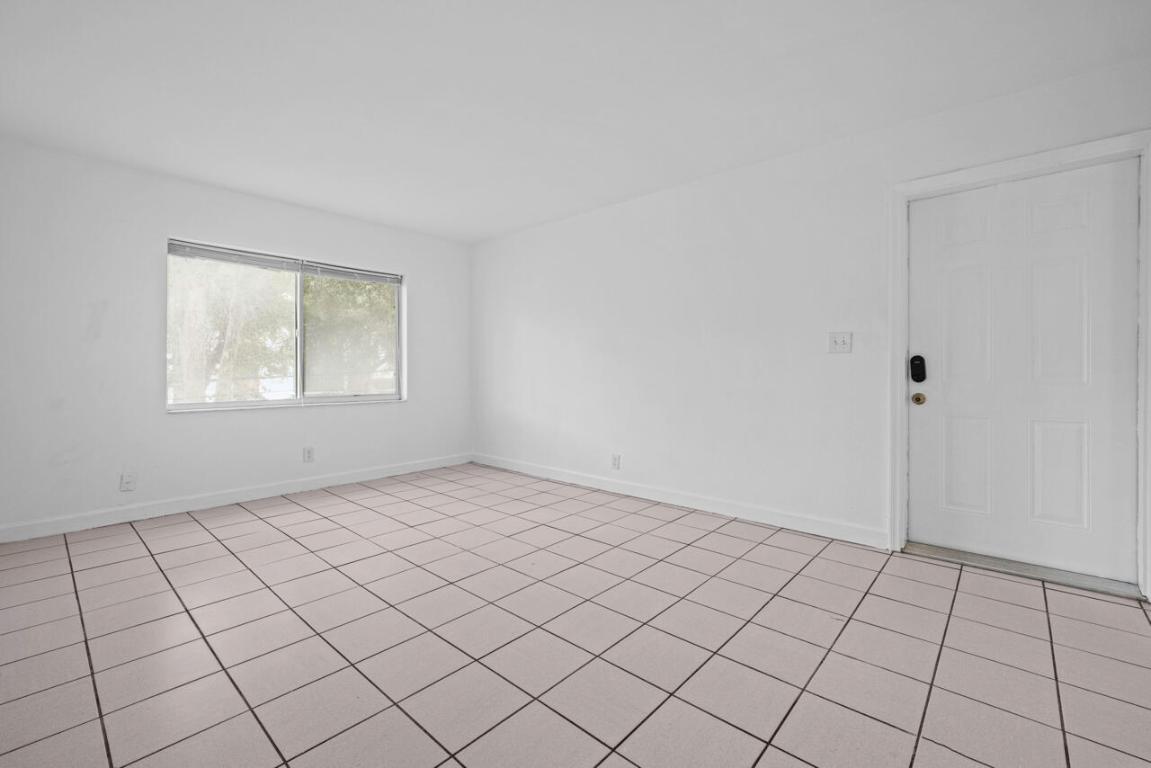 WINDERMERE CONDO NUMBER FOUR - Residential