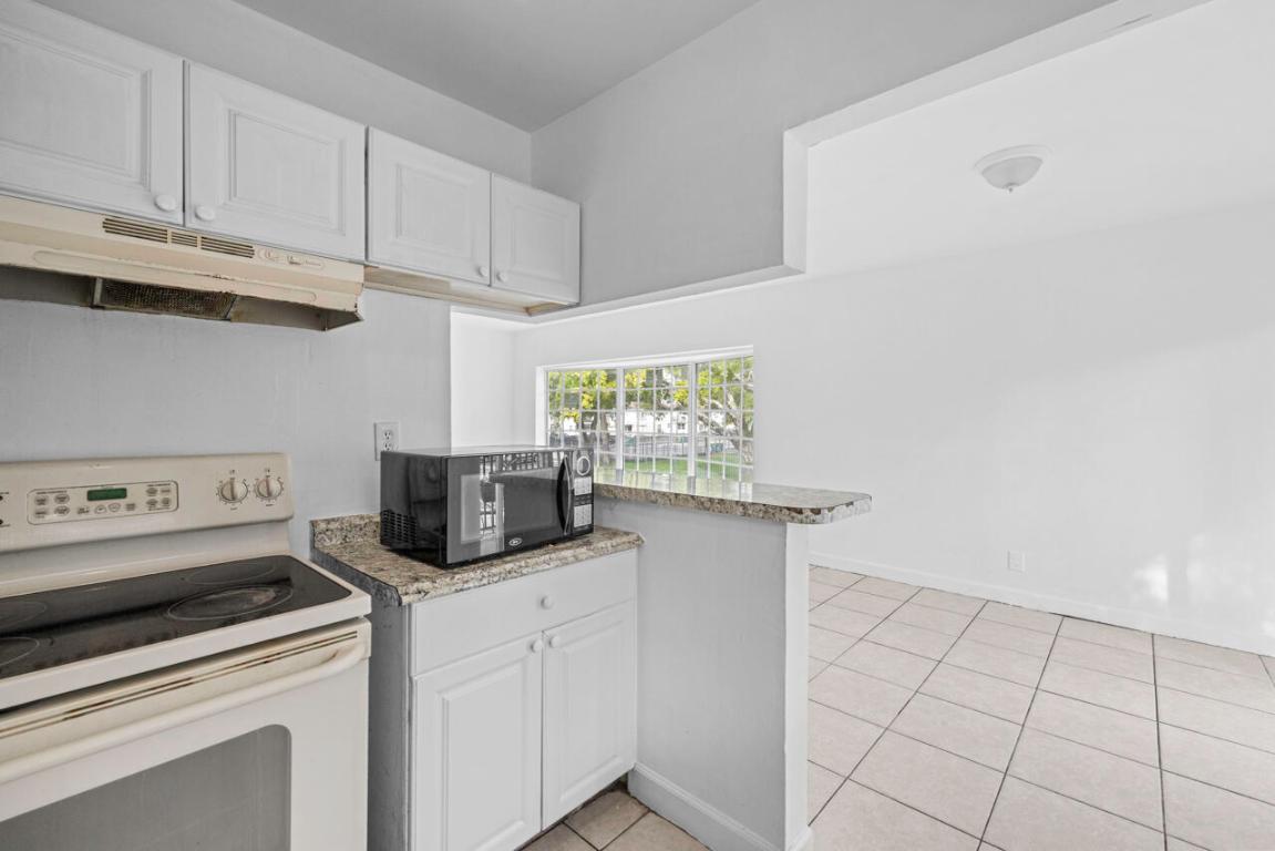 WINDERMERE CONDO NUMBER FOUR - Residential