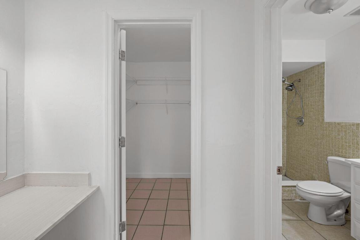 WINDERMERE CONDO NUMBER FOUR - Residential