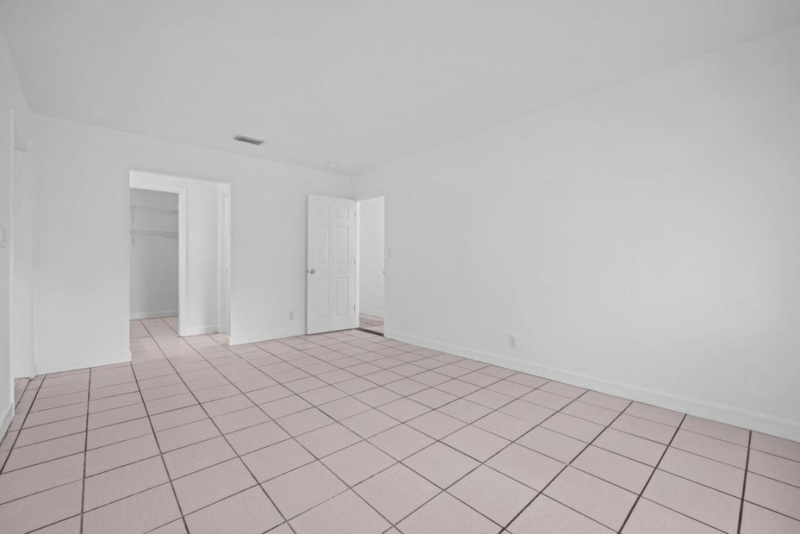 WINDERMERE CONDO NUMBER FOUR - Residential