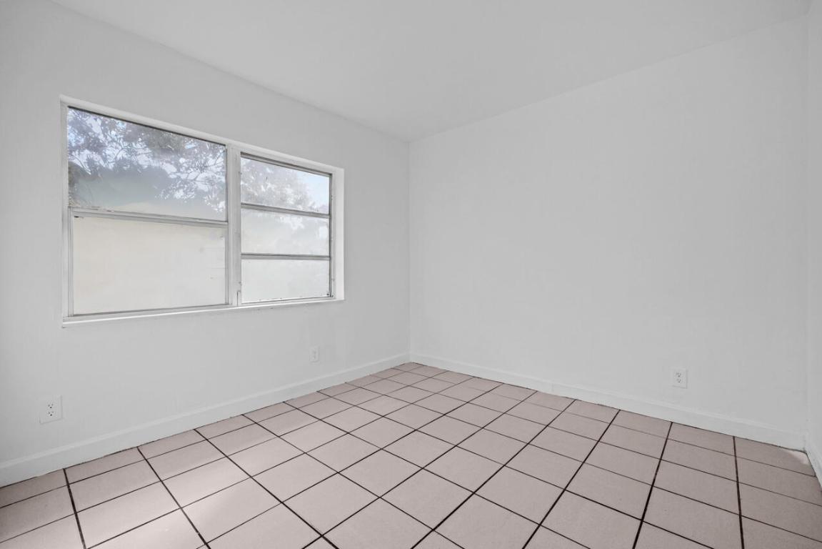 WINDERMERE CONDO NUMBER FOUR - Residential