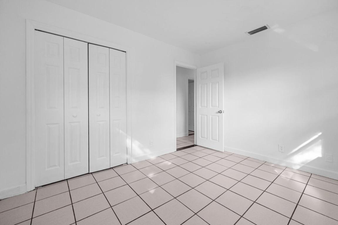 WINDERMERE CONDO NUMBER FOUR - Residential