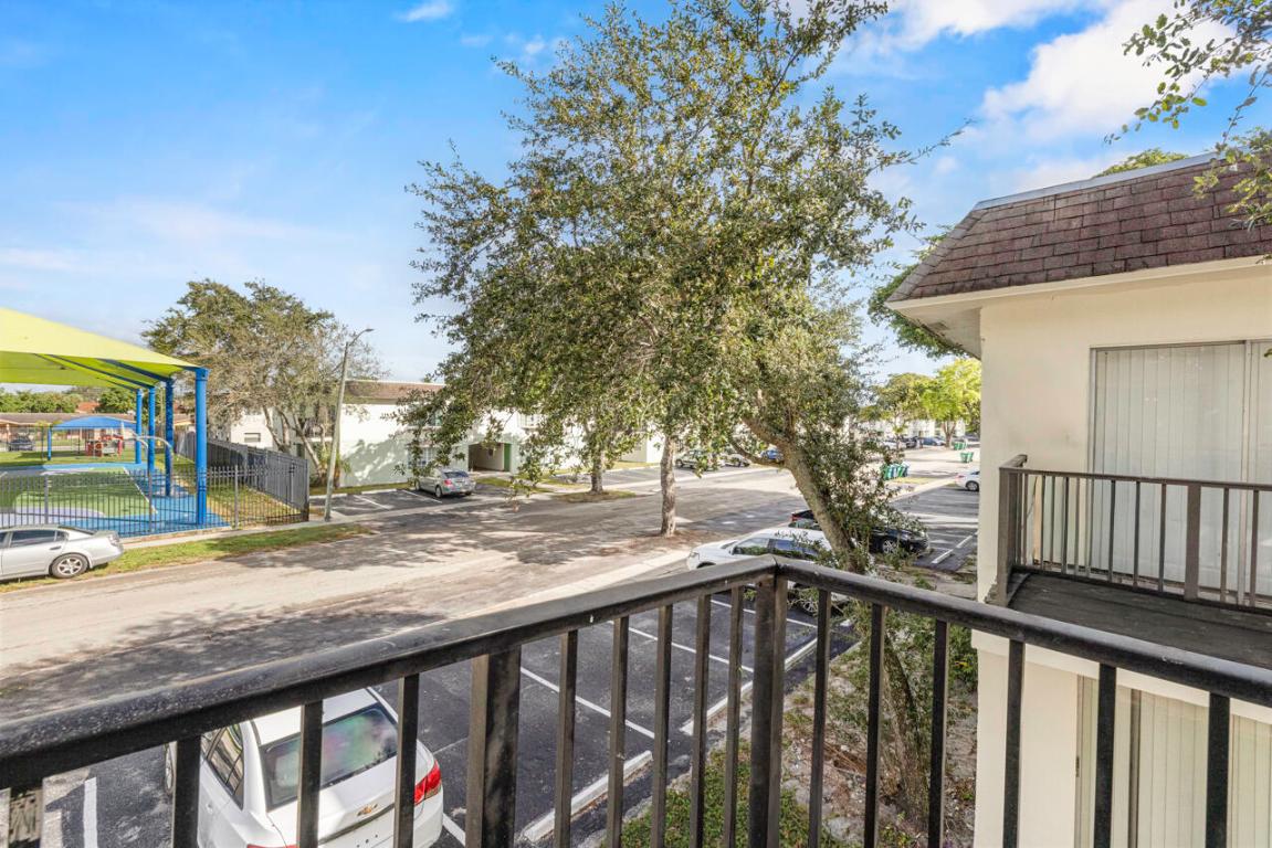 WINDERMERE CONDO NUMBER FOUR - Residential