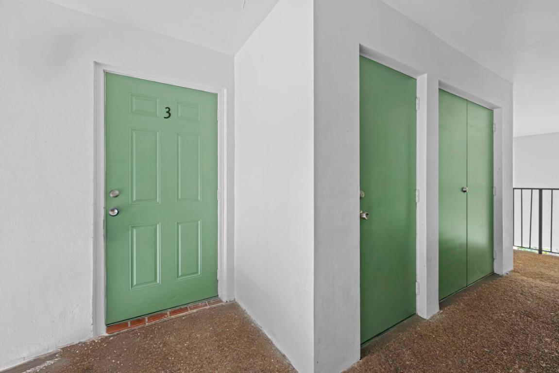 WINDERMERE CONDO NUMBER FOUR - Residential