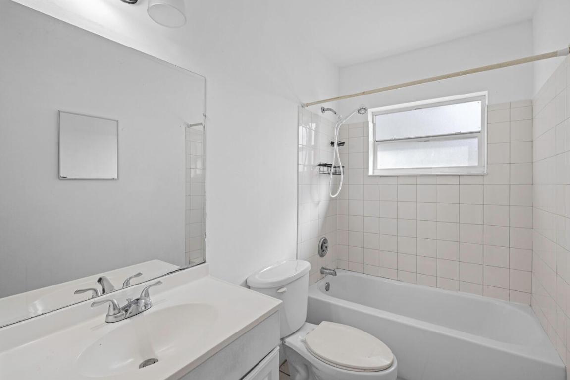 WINDERMERE CONDO NUMBER FOUR - Residential