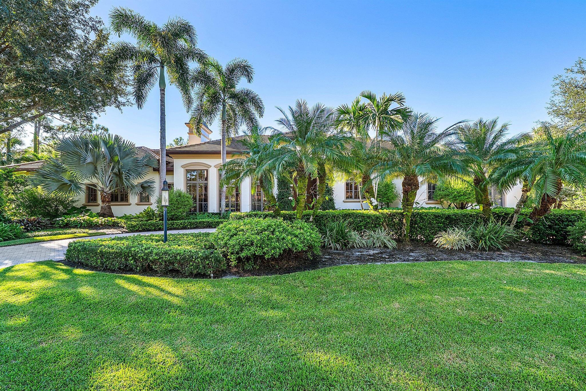 13381 Oakmeade