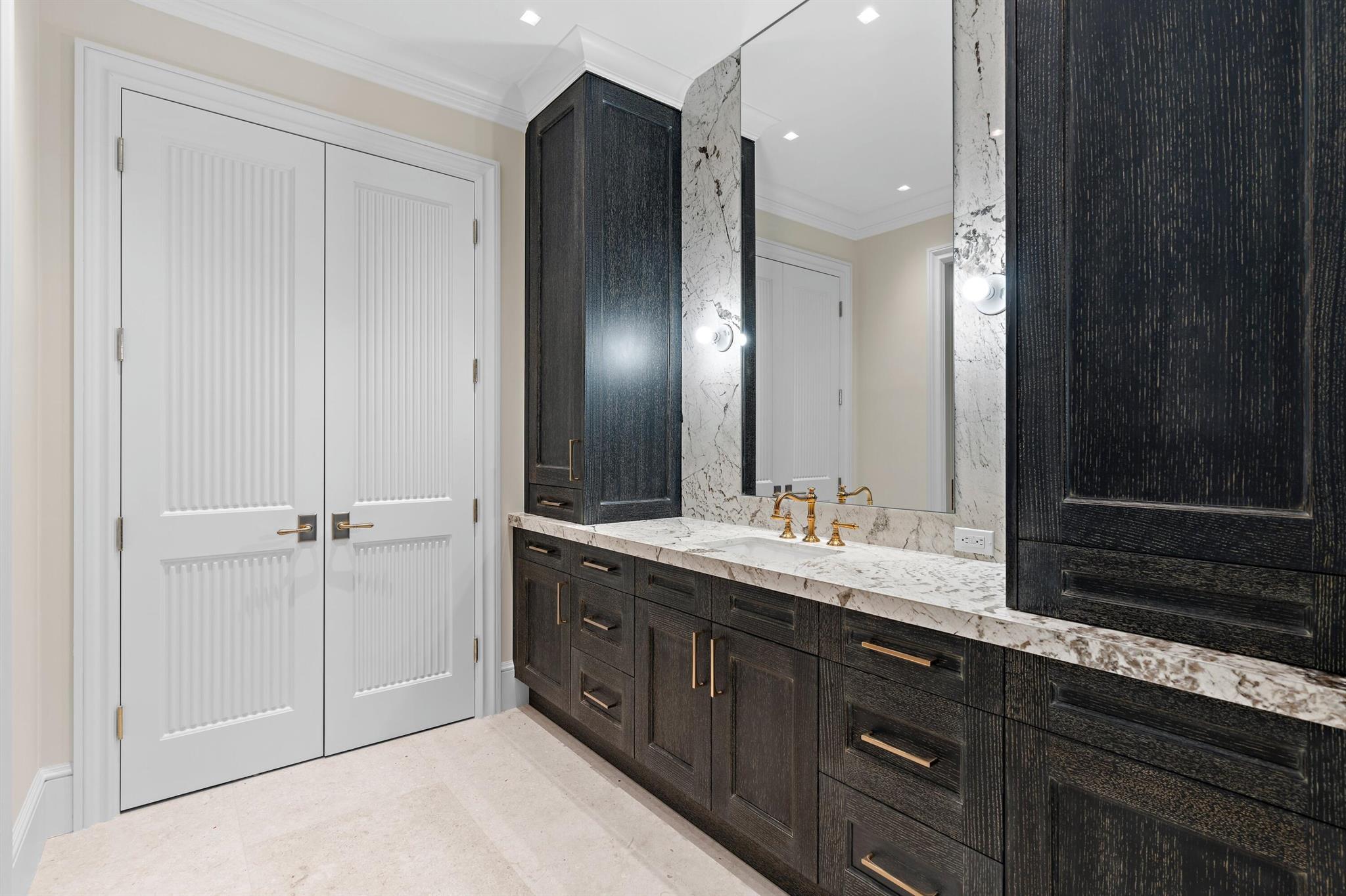 ROYAL PARK - Residential