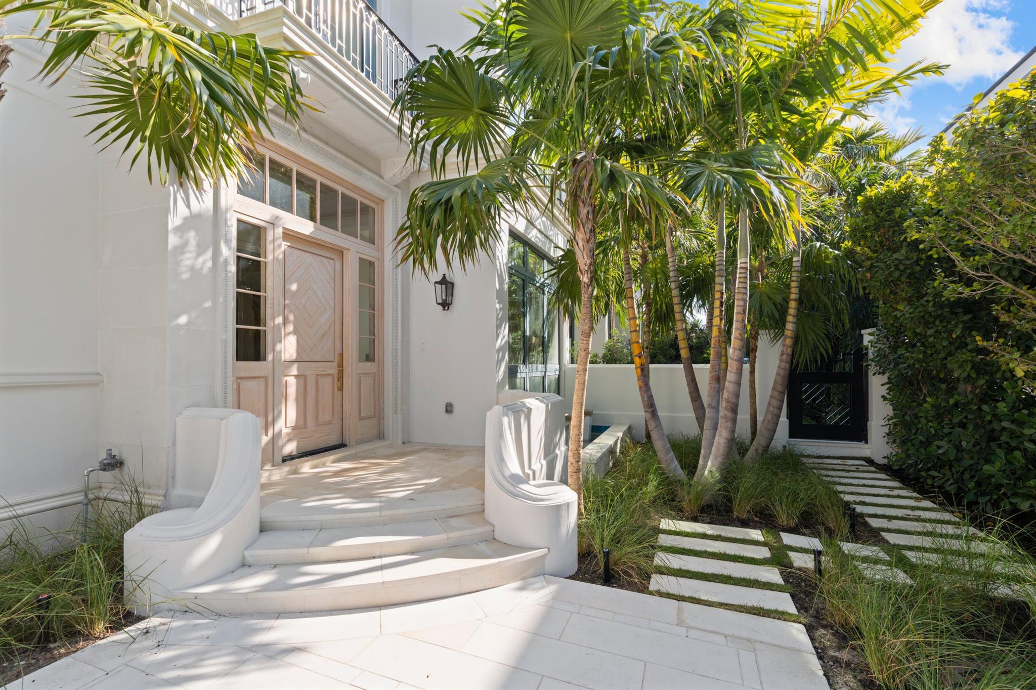 ROYAL PARK - Residential